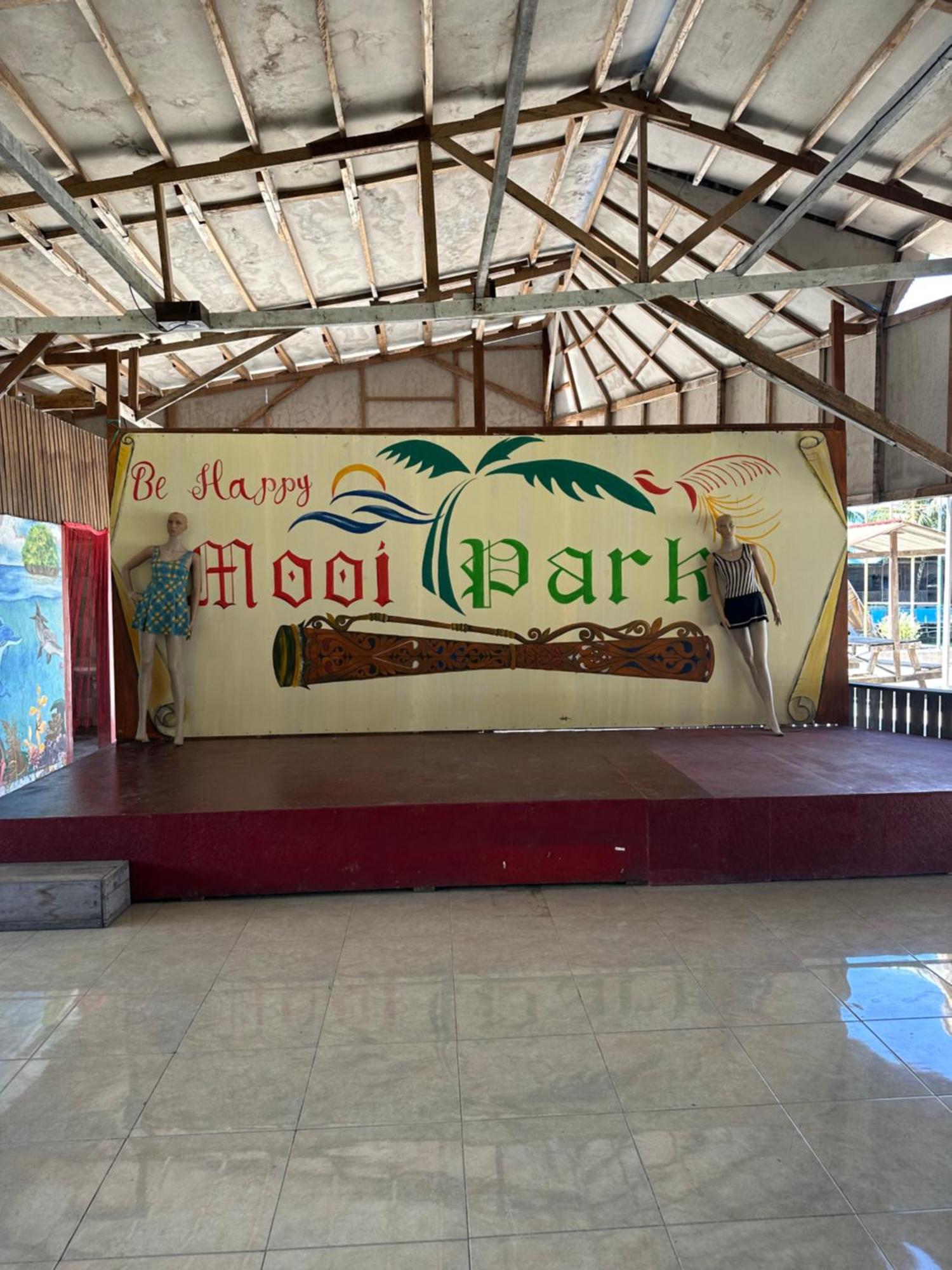 Mooi Park Hotel Sorong Ngoại thất bức ảnh