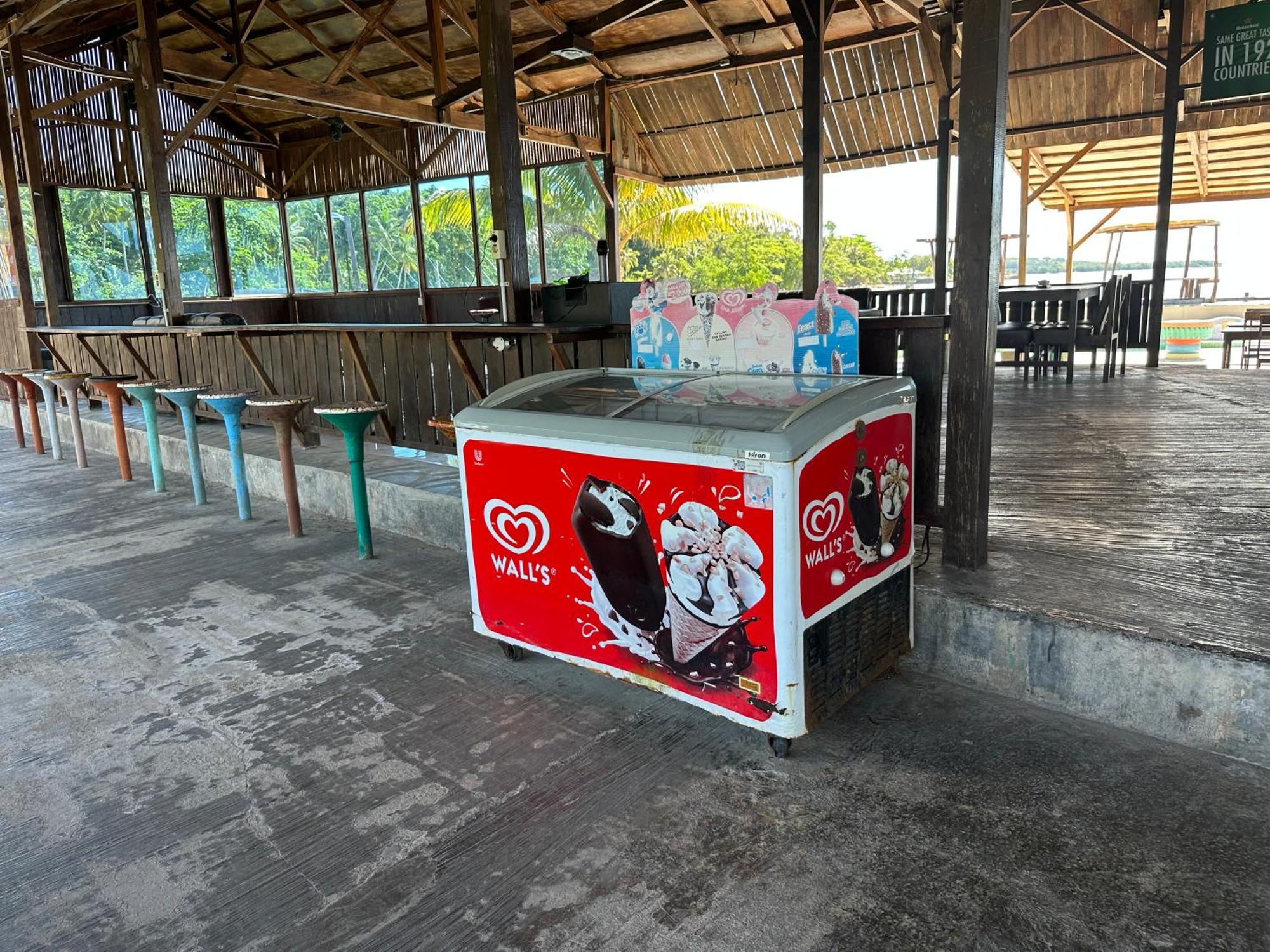 Mooi Park Hotel Sorong Ngoại thất bức ảnh